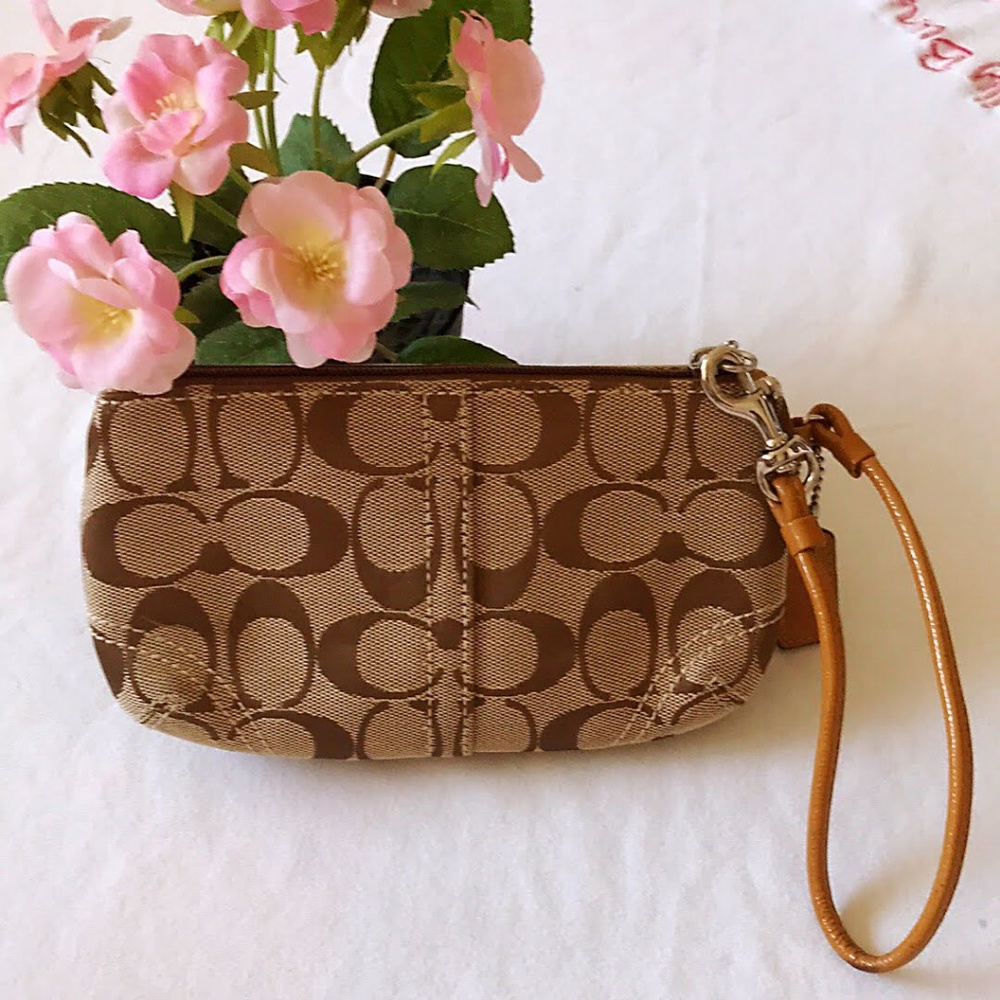 Coach Wristlet - Picture 2 of 4